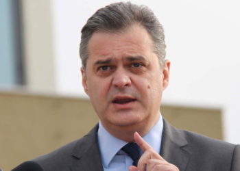 Ben Blushi hedh poshtë databazën: Paga ime,  24 herë më e vogël nga sa pretendohet