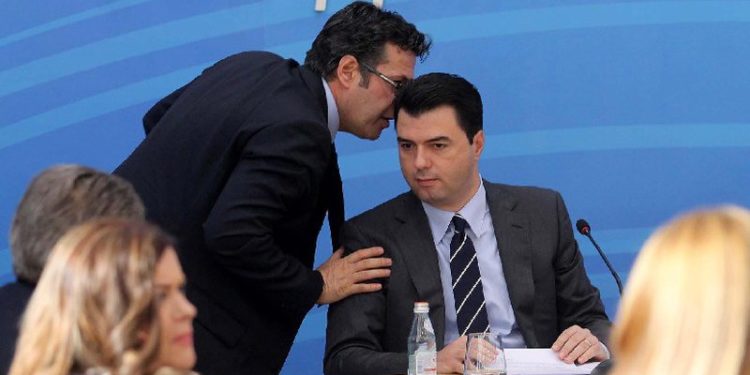 Paloka tregon takimin me Bashën: Më tha “nuk jam i çmendur të garoj me Berishën”