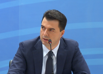 Basha: Berisha ish-komunist i tmerruar që s’ka burrëri, dogji Shqipërinë në 1997. Largohu o i pafytyrë dhe turp i PD-së