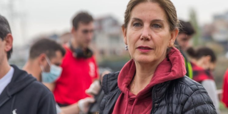 “Mua më vjen turp”, Mirela Kumbaro ‘demaskon’ disa nxënës të Përmetit: Nuk mund të mos e ndaj me ju një trishtim të madh