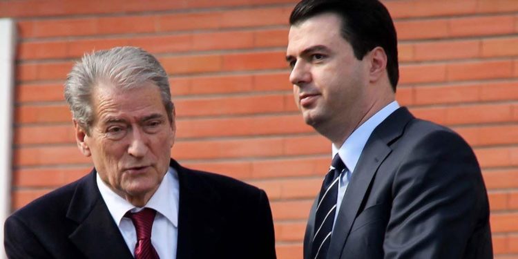 Mbahet sot Kuvendi Kombëtar i PD-së, pritet shkarkimi i Lulzim Bashës