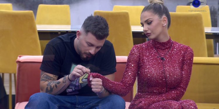 Donaldi “thikë pas shpine” për Borën, deklarohet për Beatrixin: Kjo është ajo që dua…