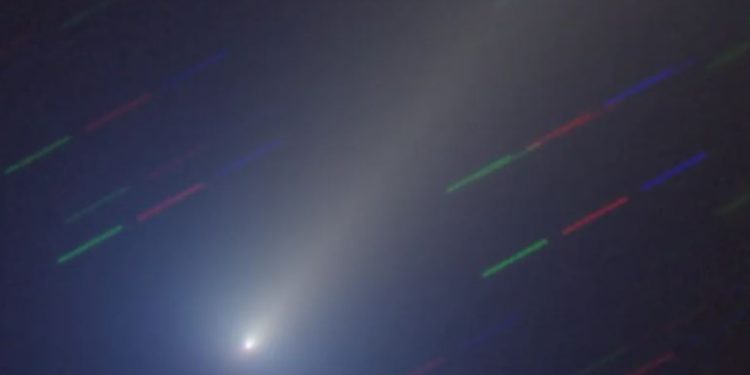 Sytë nga qielli më 12 dhjetor, kometa “Leonard” i afrohet Tokës dhe mund të shihet