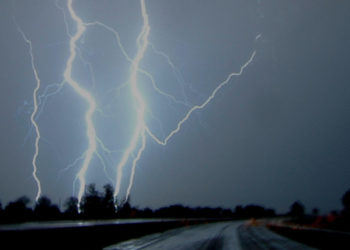 Po vjen stuhia nga deti, Shqipëria do të përballet me 3 ditë të vështira