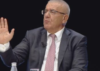 Ylli Rakipi për Lulzim Bashën: Ky njeri po më pështiroset, janë qesharakë ata që e mbështesin