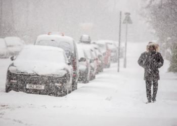Parlajmërojnë sinoptikanët grekë: Sonte në mesnatë vjen stuhia “Carmel”, ja çfarë ndodh me Shqipërinë