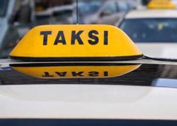 Transport klandestinësh me taksi nga Saranda në Kukës, dy të arrestuar nga policia