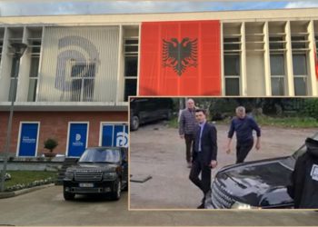 Basha që “në pikë të mëngjesit” në seli: Vallen e Osman Takës do e kërcejmë më vonë