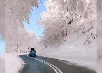 Dimri në Greqi, shihni videon që është bërë virale në rrjet