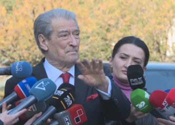 Berisha mbërrin në Kuvend: Kam gjetur mekanizmin për të fituar më 6 mars, jemi në negociata me LSI-në