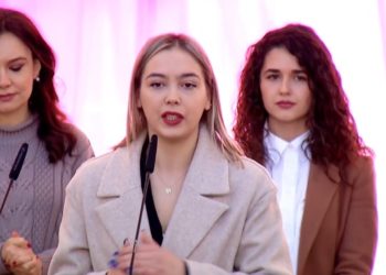 Vajza nga Gjirokastra falënderon Edi Ramën: Në Gjirokastër është kthyer magjia. Sot pas 8 vitesh nga qeveria e PS-së duket sikur ka kaluar një 20-vjeçar