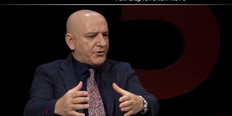 Bejko: Nëse Basha nuk merr rezultat të mirë në zgjedhjet lokale, hajde bëhemi të gjithë dhe ai të largohet. Berisha ishte burrë shteti deri në vitin 2013