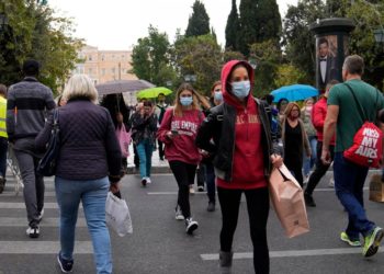 Covid “skuq” Greqinë, mbi 43 mijë raste të reja brenda një dite