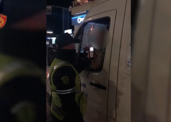 I dehur në timon, i riu nga Tirana arrestohet në Gjirokastër