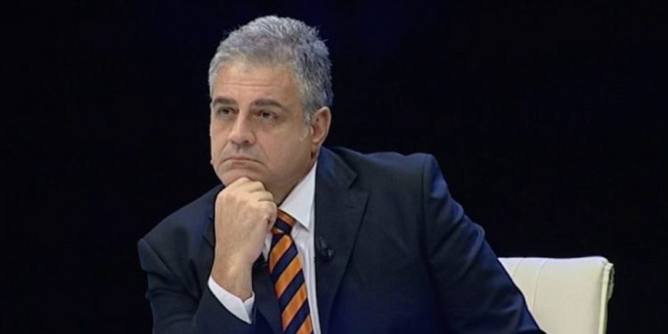 Kërkohet një opozitë!