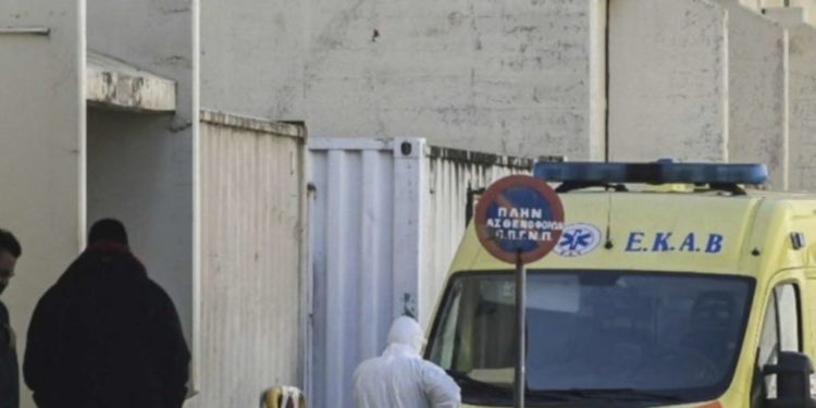 Greqia nuk gjen qetësi, shifra të frikshme infektimesh nga Covid