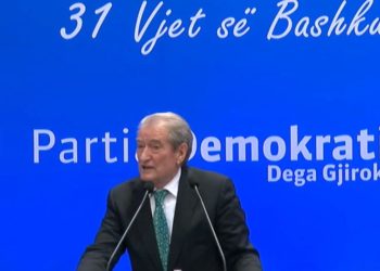 Berisha në Gjirokastër: Basha është simbol i dështimit, në 8 vite kaloi nga humbja në humbje