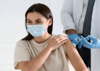 Testohet me sukses vaksina anti-Covid me efekt të përjetshëm