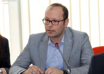 Komisioni i Rithemelimit të PD-së nis punën për gjetjen e kandidatëve për 6 marsin, sytë nga aleatët e Bashës