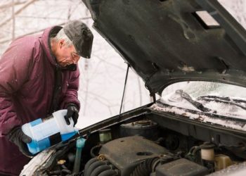 I ftohti acar në Shqipëri/ Ja 9 veprimet që duhet të bëni para se të dilni me makinë