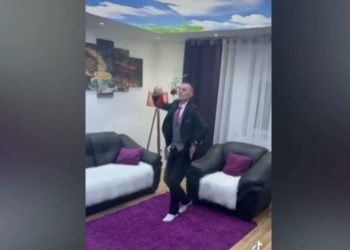 “Profesori i TikTok-ut” shkakton “rrëmujë”, mësuesi shqiptar bëhet viral me kërcimet e tij