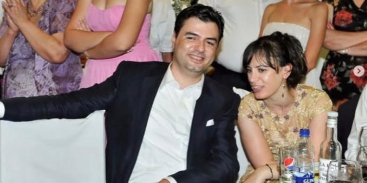 Gruaja uron Bashën për Shën Valentini: Çdo ditë që kaloj me ty është dita ime e preferuar