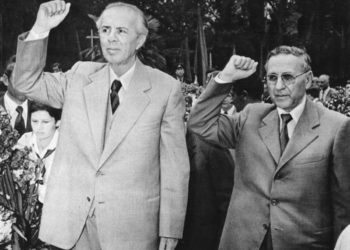 Mehmet Shehu, si e spiunonte Enver Hoxhën te ambasadori sovjetik: Ku gabon komandanti (Dokumenti sekret)