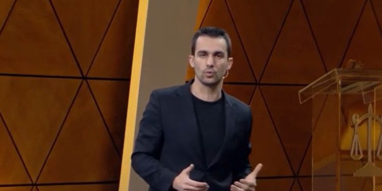 Adriatik Lapaj: Mos i delegoni fatet tuaja tek të tjerët, luftoni vetë, ankohuni vetë (VIDEO)