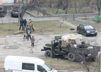 Shërbimi sekret britanik: Forcat ruse në Ukrainë kanë probleme të shumta