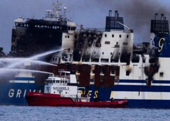 Zjarri në tragetin e nisur nga Korfuzi, gjendet një trup i pajetë, vijon kërkimi për 10 të zhdukur