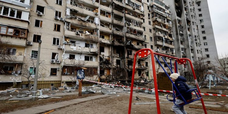 Ukraina do të mbijetojë, por Perëndimit duhet t’i vijë turp