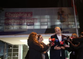 Çfarë i dhatë opozitës për vetingun?/ Tallet Rama: Arra me mjaltë