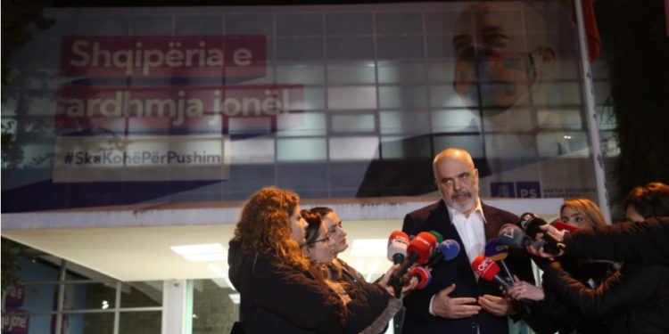 Çfarë i dhatë opozitës për vetingun?/ Tallet Rama: Arra me mjaltë