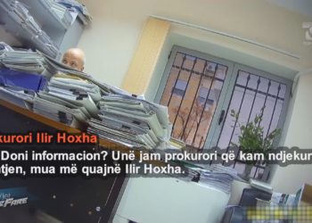 Skandali/ Prokurori i Sarandës bën marrëveshje me shkaktarin e aksidentit të rëndë për ta liruar nga burgu. I plagosuri dergjet në spital dhe nuk është marrë fare në pyetje (VIDEO)