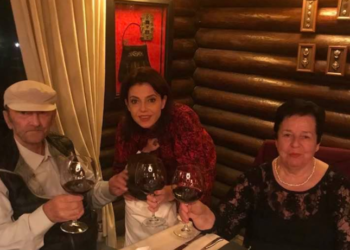 Gazetarja e Top Channel që raporton për Covid tregon mes lotësh: Humba mamin dhe 5 ditë më pas babin