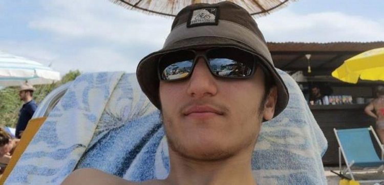 Vrasja e Alqit në Selanik, Greqia kërkon ekstradimin e shqiptarit që u arratis në atdhe. Rogers Demirazi ende në kërkim