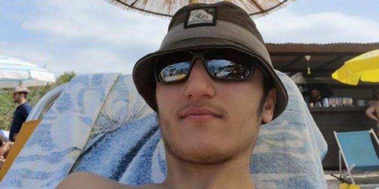 Vrasja e Alqit në Selanik, Greqia kërkon ekstradimin e shqiptarit që u arratis në atdhe. Rogers Demirazi ende në kërkim