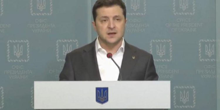 ‘Nuk e di a do jem gjallë’/ Presidenti ukrainas: Kam frikë për jetën