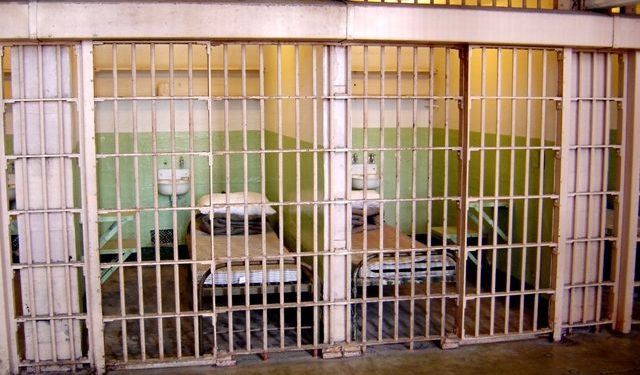 Shpresë për të burgosurit, po bëhet gati amnistia