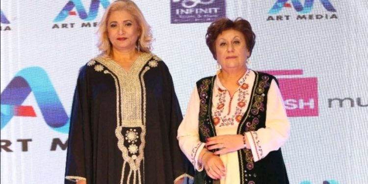 Dy këngëtareve nga Tepelena iu vjen keq për origjinën që kanë: Fatkeqësi që kemi lindur në Jug, Shqipëria e Mesme i hedh lekët me fshesë nëpër dasma