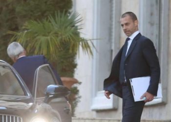 Presidenti i UEFA-s mbërrin në Tiranë, takon Ramën pa praninë e Dukës