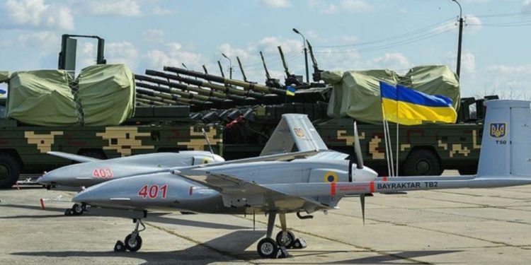 Droni turk u bën gjëmën rusëve, tanket “thahen” për naftë