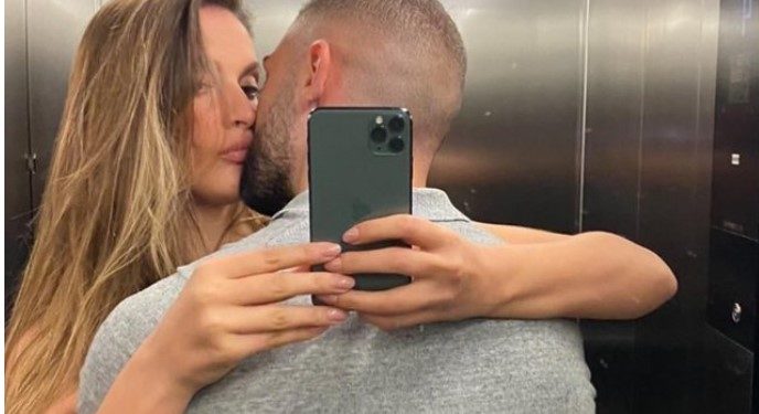 Futbollisti i Kombëtares shqiptare flet për ndarjen nga modelja e njohur, pasi u përfol se ia “drodhi”