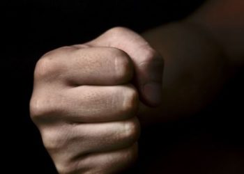 Memaliaj, goditet me grusht në fytyrë administratori i Luftinjës, pranga 40-vjeçarit