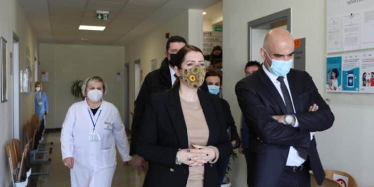 Kur do të hiqen masat antiCovid në Shqipëri? Ja çfarë thotë ministrja Manastirliu