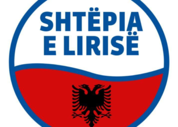 Zgjedhjet e 6 marsit, Berisha i “vjedh” Pepsit logon e koalicionit (FOTO)