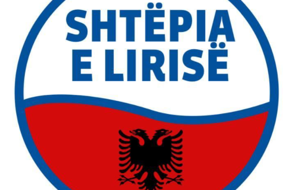 Zgjedhjet e 6 marsit, Berisha i “vjedh” Pepsit logon e koalicionit (FOTO)