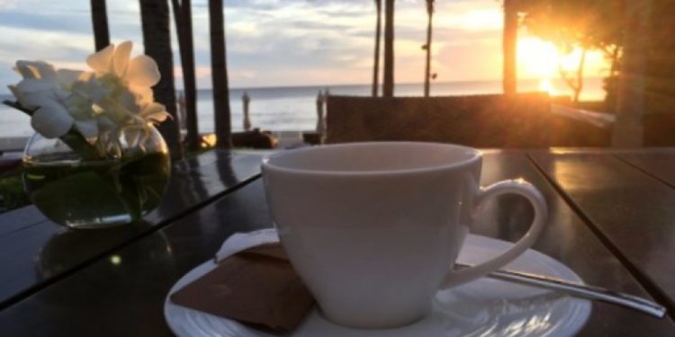 Ja cila është koha ideale për të pirë kafen e mëngjesit