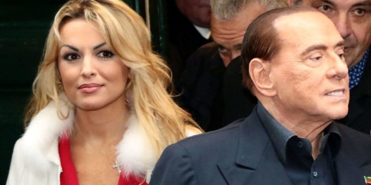 “Kemi marrëdhënie aq të fortë sa nuk kemi nevojë për martesë”, Berlusconi flet për lidhjen me të dashurën 53 vite më të re