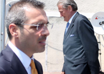 Berisha: Saimir Tahiri u dënua sa një grua që vodhi në supermarket një krem dielli dhe një deodorant